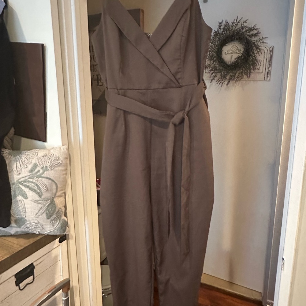 Elegant Green Jumpsuit